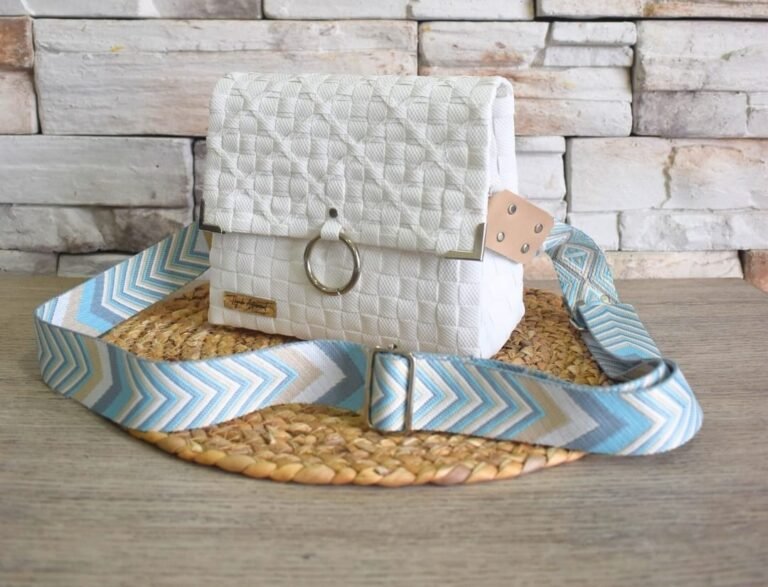 Cartera tejida en zuncho unicolor – Estilo Baúl