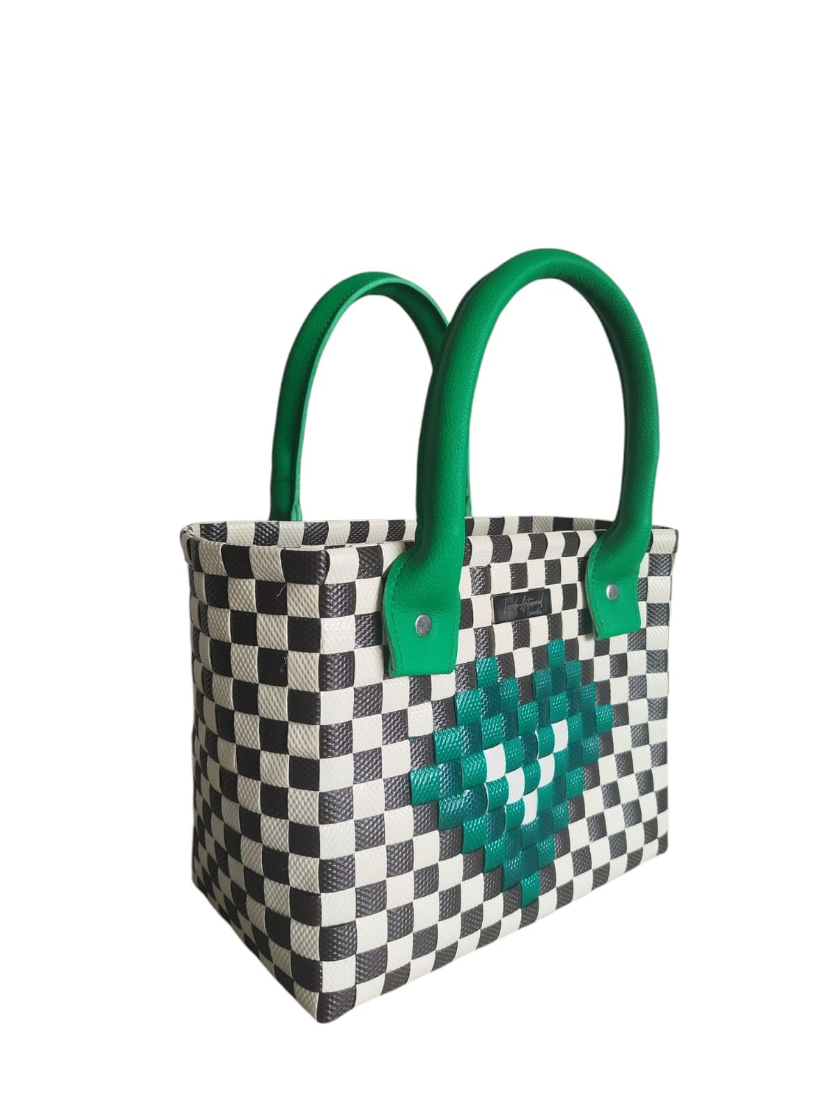 Cartera de mano tejida en zuncho