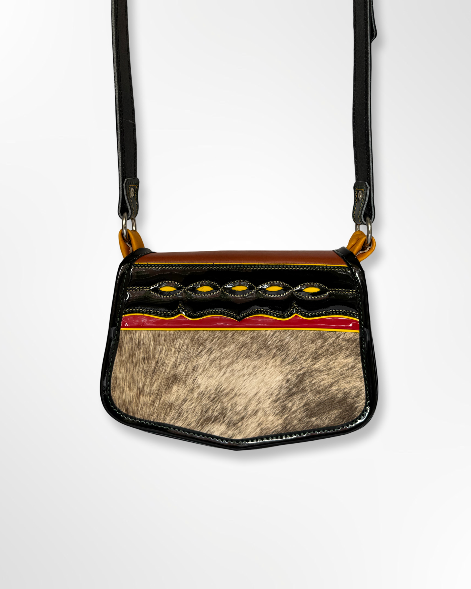 Carriel tradicional con tapa dama pequeño en cuero Nana