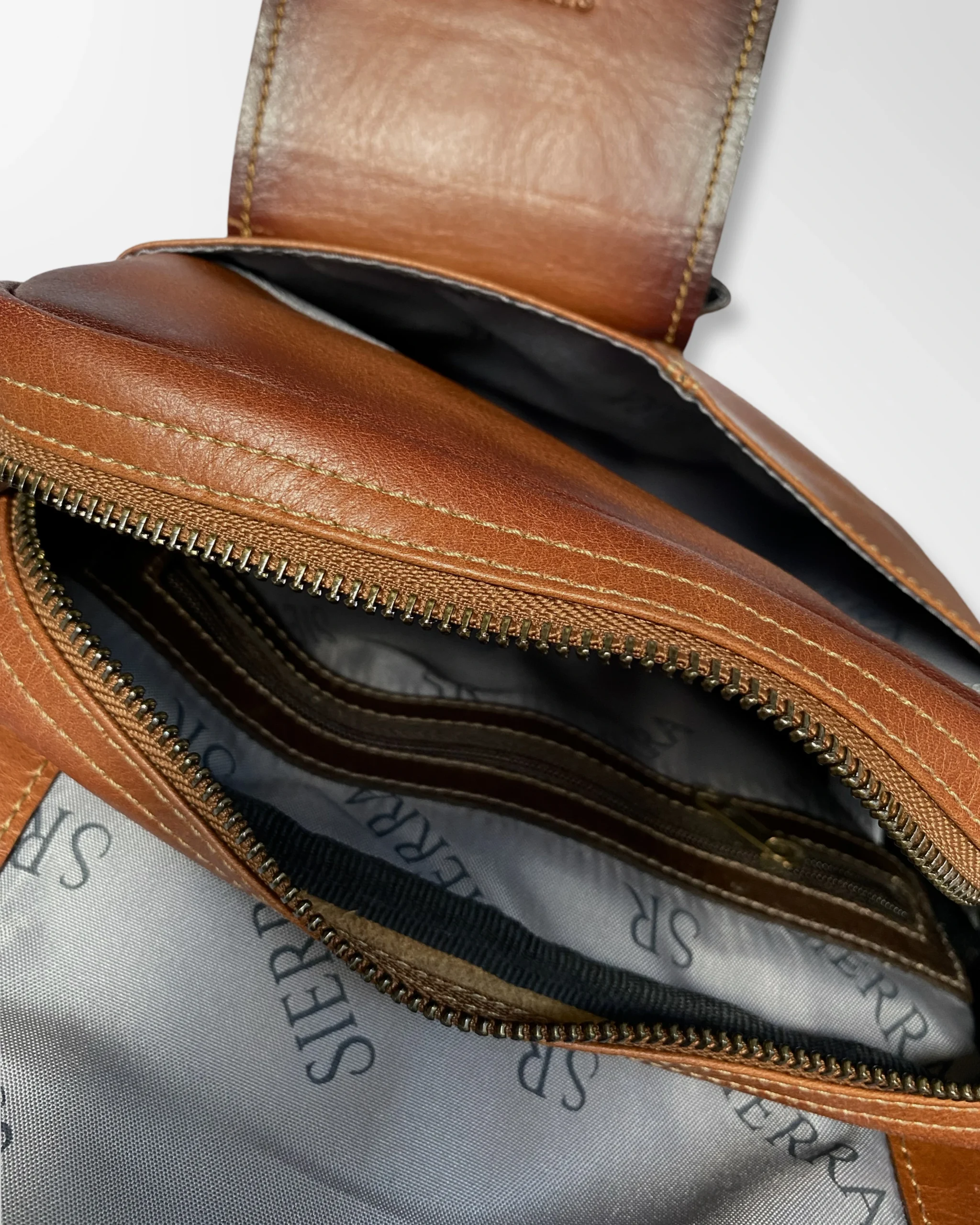 Bandolera manos libres ejecutivo en cuero para hombre miel - Imagen 3