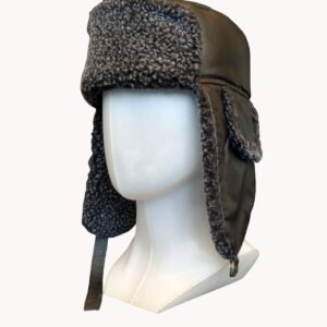 Gorra Ushanka en cuero genuino y ovejero semi cuadrada