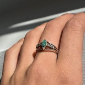Anillo en talla esmeralda